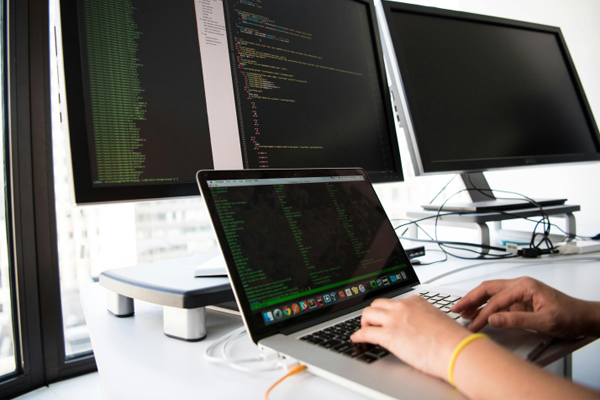 佛山市耕創家用電器有限公司取得風機倒裝式電磁爐，提高風機與底座之間的裝配穩定性:家用電器公司